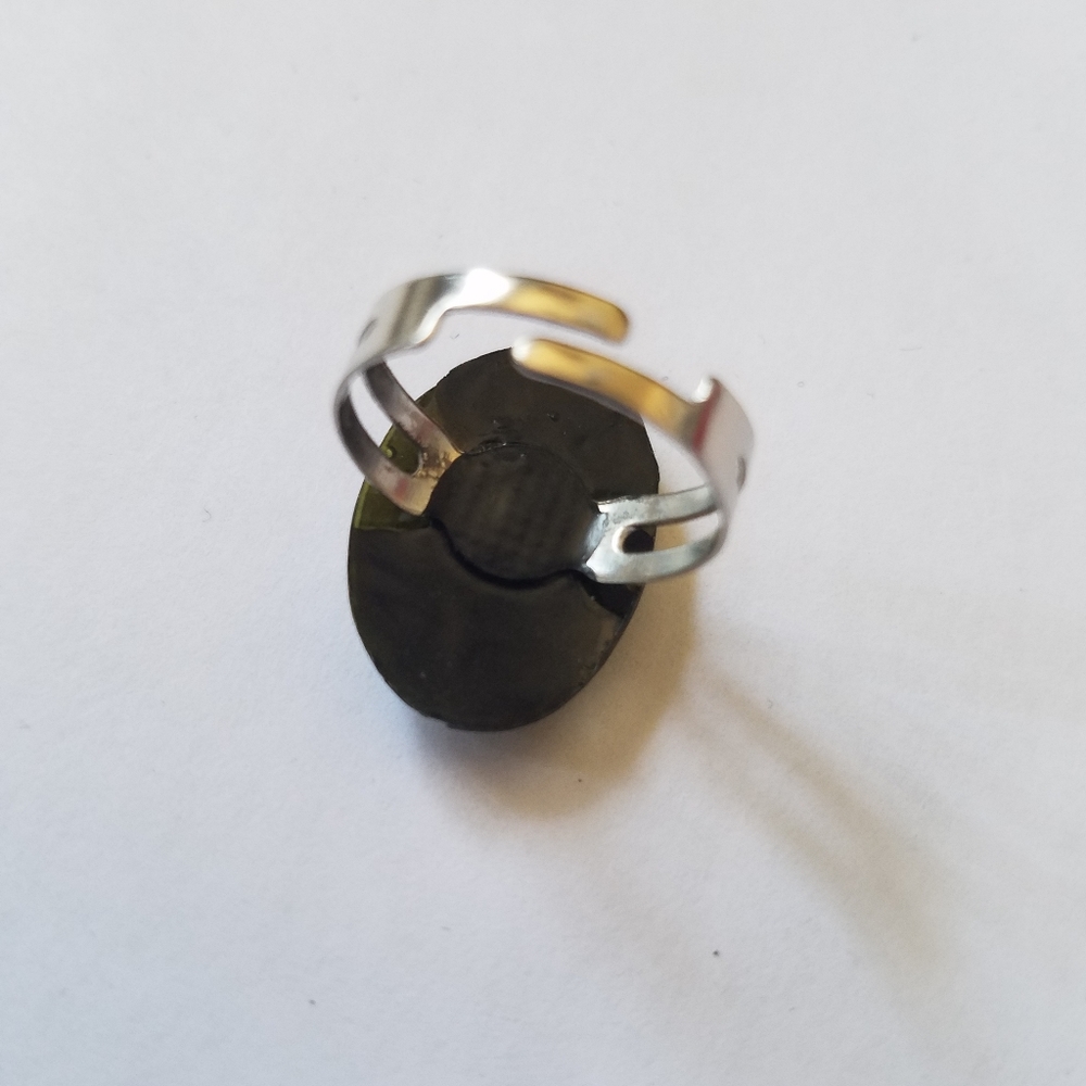 GLOW Ribcage Ring - Picture 14 of 14